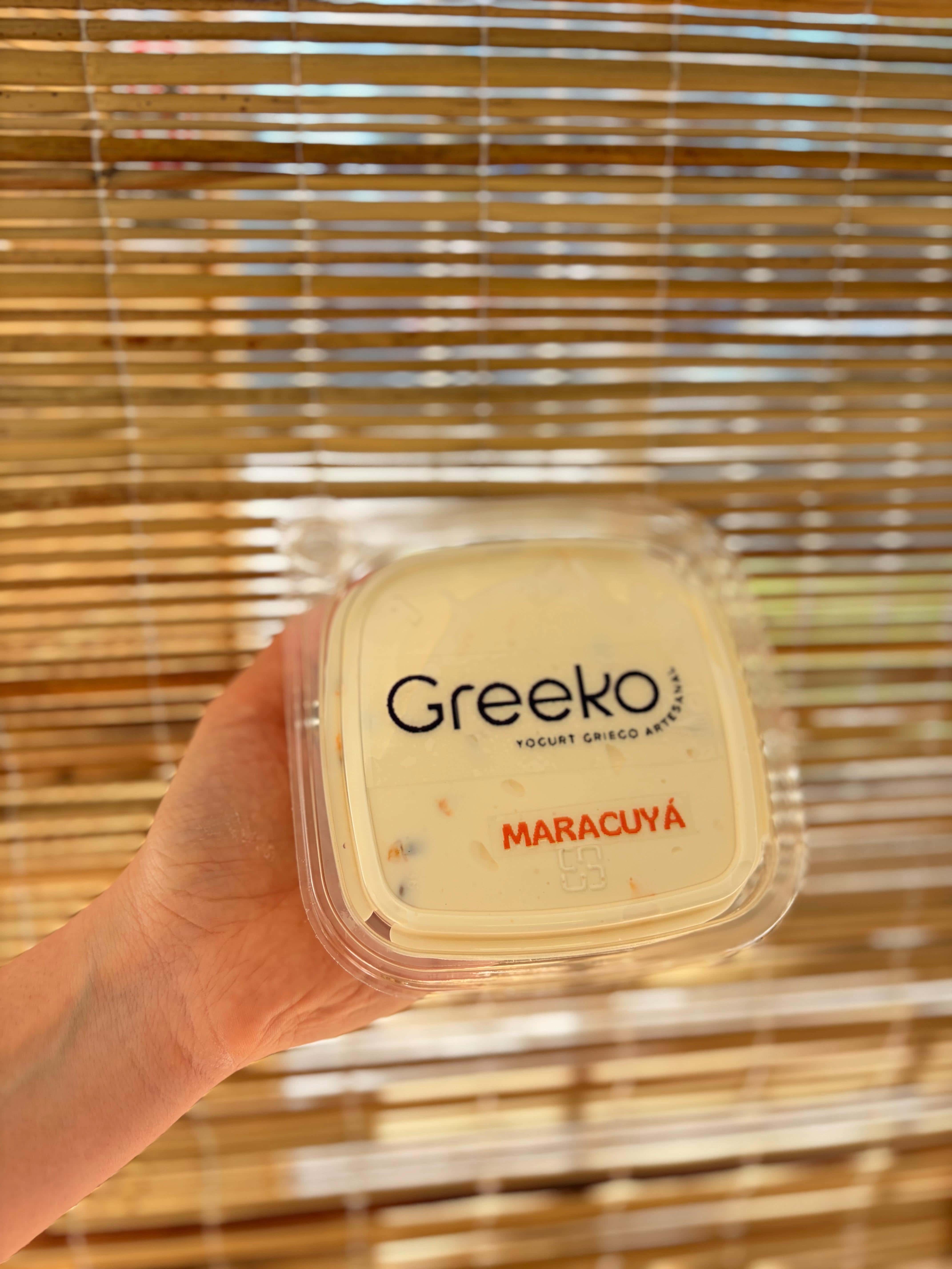 Yogurt Griego Saborizado Maracuya 300g